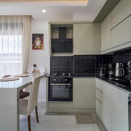 Luxury With Shared Pool In *