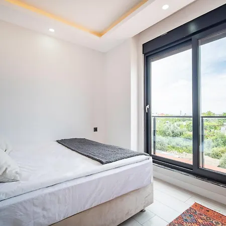 Luxury With Shared Pool In *
